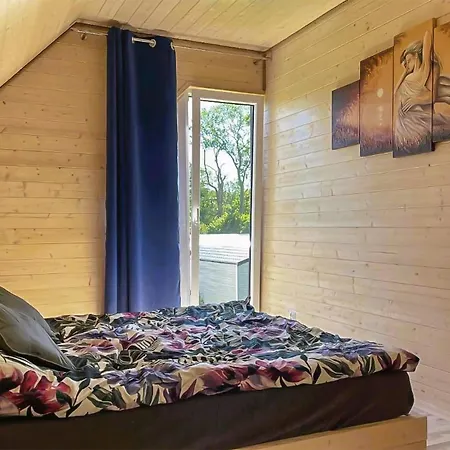 3 Bedroom Stunning In Semesterbostad Osieki Leborskie